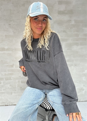 Alti compact cotton sweat Washed Black Mads Nørgaard 